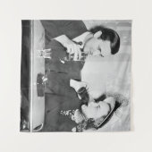 Stel dat samen in een restaurant zit te flirten wandkleed (Voorkant (horizontaal))