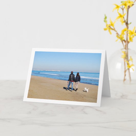 Stel met hond op het strand, Valencia, Spanje Kaart (Gele Bloem)