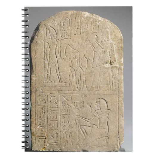 Stela die Ramesses II afschildert en hem aanzet to Notitieboek (Voorkant)