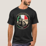 Stelvio Pass | Passo dello Stelvio | Motorfiets T-shirt<br><div class="desc">Stelvio Pass gedaan in een , verontruste stijl embleem. Het is een bergachtige bergpas die langs de oostelijke Alpen in Italië wordt gevonden.</div>
