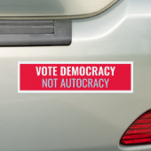 Stem Democratie (rood) Bumpersticker (Op auto)