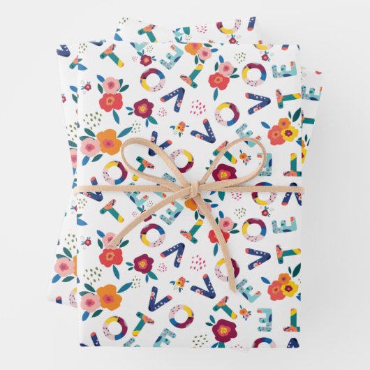 Stem grillige bloemenactivist blauw geel roze inpakpapier vel (In situ)