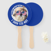 Stem Kamala USA vlag Shih Tzu Niet schattige hond Handwaaier (Voorkant en achterkant)