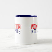Stemliefde niet haten tweekleurige koffiemok (Center)