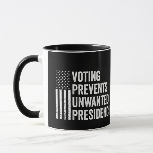 Stemmen voorkomt ongewenst Amerikaans presidentsch Mok (Links)