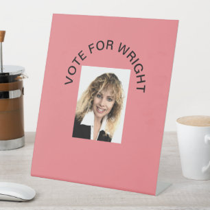 STEMMING VOOR DE JUISTE PEDESTALE TEKST RECLAMEBORD MET VOETSTUK