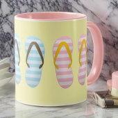 Stempel gestreept Teenslipper op Bleek geel Mok