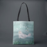 Stempel onder het Zee Blauwe Oceaan Tote Bag<br><div class="desc">Deze schattige en luie kinder canvas tas is voorzien van een afbeelding van de zeehond met vis, zeewier en een blauwe achtergrond van de golven van de zee. Er is ook ruimte op het tas om u eigen aanpassing toe te voegen: een naam in whimsical typografie. De perfecte griezelaar onder...</div>