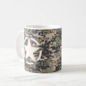 Stencil Label Decale Style Khaki Camouflage Koffiemok (Voorkant links)