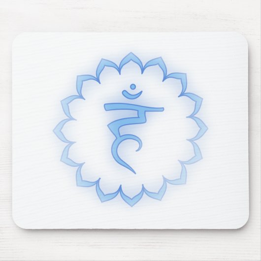 "Stenciled" Throat Chakra - Light Blue Muismat (Voorkant)