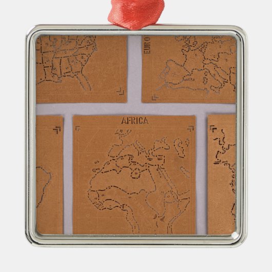 Stencils van de wereld metalen ornament (Voorkant)