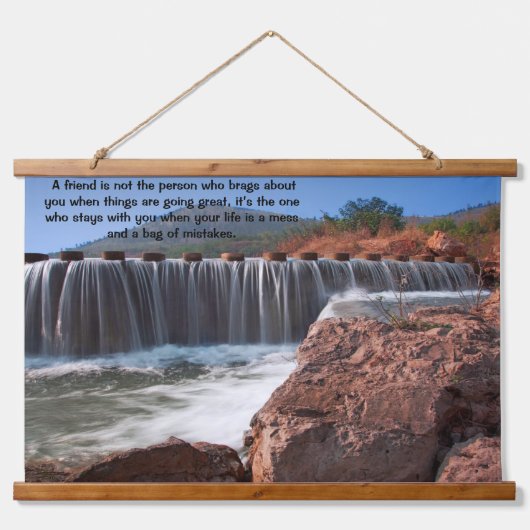 Stenen die over het water lopen hangend wandkleed (Voorkant)