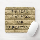 stenen muur graffiti... De Heer is mijn steen Muismat (Met muis)