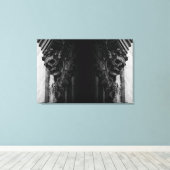 Stenen vleugels schedel canvas afdruk (Insitu (Houten vloer))