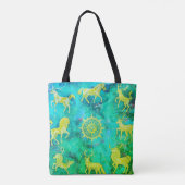 Step Out in Style With This Green + Gold Tote Bag (Achterkant)