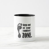 step out of your comfort zone mok (Midden)