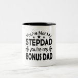 Stepdad Bonus Pap Stepfather Birthday Fathers Dag Tweekleurige Koffiemok<br><div class="desc">Verras je stiefvader met deze speciale mok om hem te laten weten hoeveel je hem waardeert als je bonusvader. Je bent niet mijn Stepdad,  je bent mijn Bonus papa.</div>