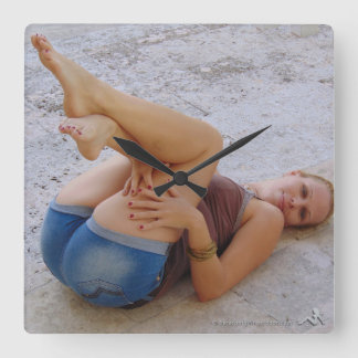 Stephanie Vierkante Klok