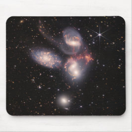 Stephan's Quintet 5 Galaxies in Deep Field Muismat