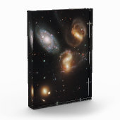 Stephan's Quintet: Een Galactisch Wrak Fotoblokken (Links)