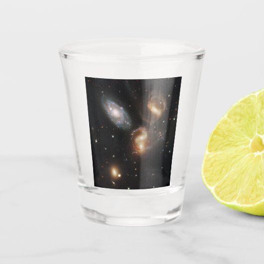 Stephan's Quintet: een galactisch wrak Shot Glas (Voorkant)