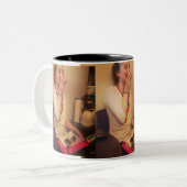 Stephcrawl donut noms mok (Voorkant links)