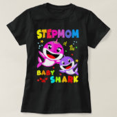 Stepmom Shark Stepmom Shark Family Mother's Day  T-shirt (Design voorkant)