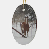 Stepper in de sneeuwversiering keramisch ornament (Links)