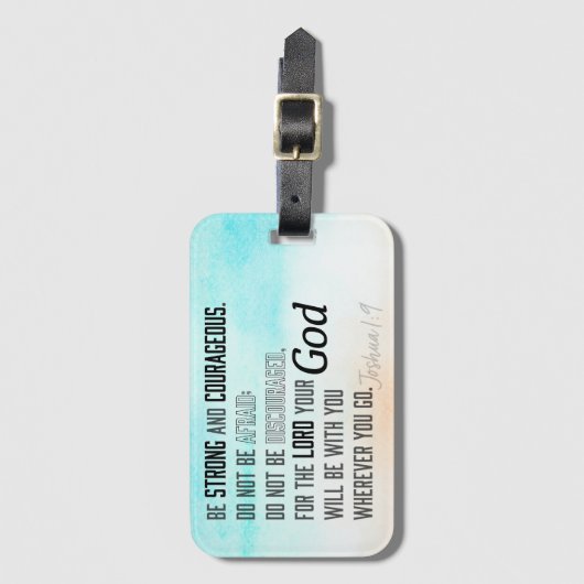 Sterke en moedige Joshua 1:9 Bijbelversie Bagagelabel (Voorkant (verticaal))