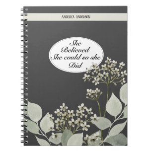 Sterke quote en aangepaste naam floral notitieboek