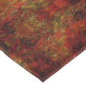 Sterke rode roodhuid over onbewerkt grijs tafelkleed (Gekanteld)