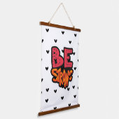 Sterke typografie hangend wandkleed (Gebogen)
