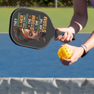 Sterke vrouw die terugkomt, ik ben het Storm Pickleball Paddle