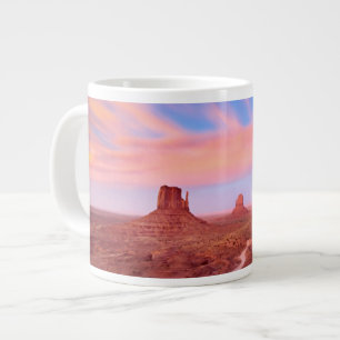 Sterke winden over Desert Valley Grote Koffiekop