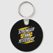 Sterker dan gisteren Motivatie Gym Quote Wor Sleutelhanger (Voorkant)