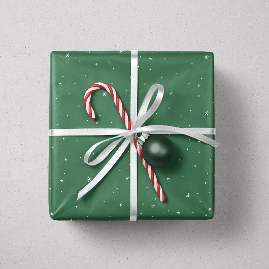 Sterren en stippen groen wit leuk kerst cadeaupapier