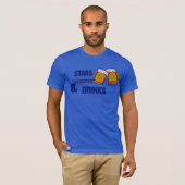 Sterren Strepen & Drankjes Grappig Patriottisch 4 T-shirt (Voorkant volledig)