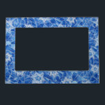 Sterren van David Glas in lood Magnetisch Lijstje<br><div class="desc">Magnetisch lijst van 5 x 7 inch met een afbeelding van de Star van David in een blauw-op-blauw gekleurd glas. Biedt een foto van 4 x 6 inch. Zie overeenkomende ronde magneet. Zie het volledige collectie van de Magnet van Hanukkah onder de categorie van het Huis in de sectie van...</div>