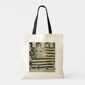 Sterrenbanner: Amerikaanse vlag tentoongesteld Tote Bag (Achterkant)