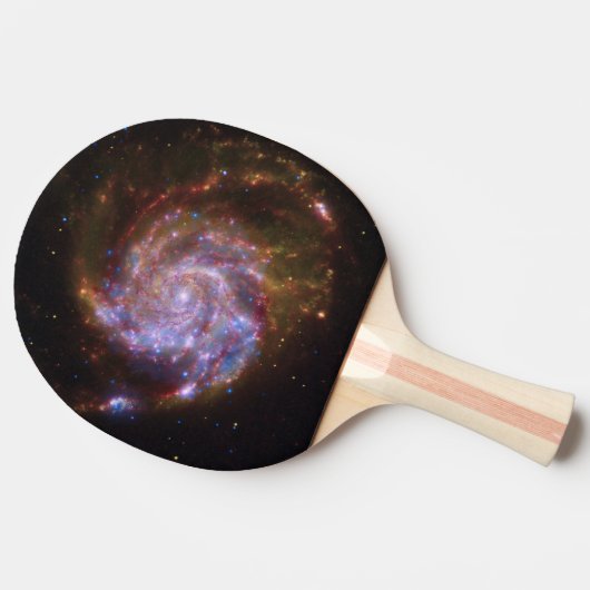 Sterrengeboorte in het Pinwheel: M101 Galaxy Tafeltennisbatje (Zijkant)
