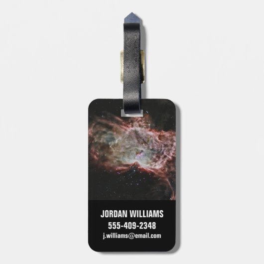 Sterrenhopen in het midden van de vlamnevel. bagagelabel (Achterkant verticaal)