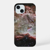 Sterrenhopen in het midden van de vlamnevel. iPhone 15 case (Achterkant)