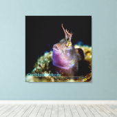 Sterrenkijker vanaf onderwater canvas print (Insitu (Houten vloer))