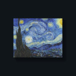 Sterrennacht door Vincent van Gogh Canvas Afdruk<br><div class="desc">Vincent Willem van Gogh was een Post-Impressionistische schilder van Nederlandse afkomst wiens werk - opmerkelijk voor zijn ruige schoonheid, emotionele eerlijkheid en gedurfde kleur - een verreikende invloed had op de kunst van de 20e eeuw. Na jaren van pijnlijke angst en veelvuldige aanstootgevende geestesziekte stierf hij 37 jaar na een...</div>