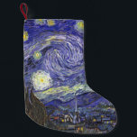 Sterrennacht door Vincent van Gogh Kleine Kerstsok<br><div class="desc">Sterrennacht van Vincent van Gogh is een kunstschilderij uit het impressionisme, een landschapsschilderij met een uitzicht Saint Remy, Frankrijk, van Gogh's asiel. De nachtelijke hemel zwaait met wolken met een heldere halve maan en schitterende sterren over het vage dorp. Sterrennacht is waarschijnlijk het beroemdste schilderij van Gogh en werd overdag...</div>