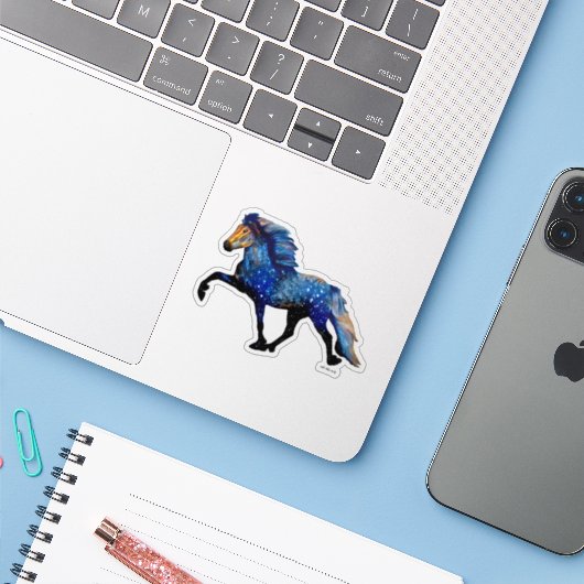 Sterrennacht IJslands paard Sticker (Laptop met iPhone)
