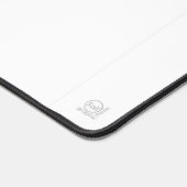 Stethoscoop in een hand voor een ziekenhuis sfeer. bureaumat (Hoek)