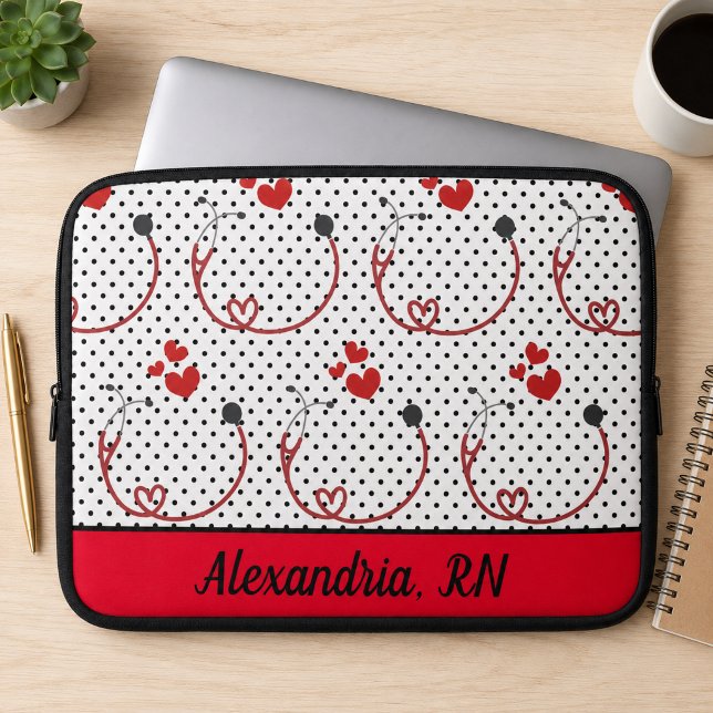 Stethoscopen, harten en polka stippen handtekening laptop sleeve (Creator heeft geüpload)