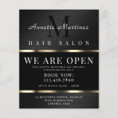 Stextuur van zwarte metalen flyer (Achterkant)