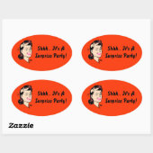 Sticker.. Het is een verrassingsfeestje! Knipdasse Ovale Sticker (Vel)